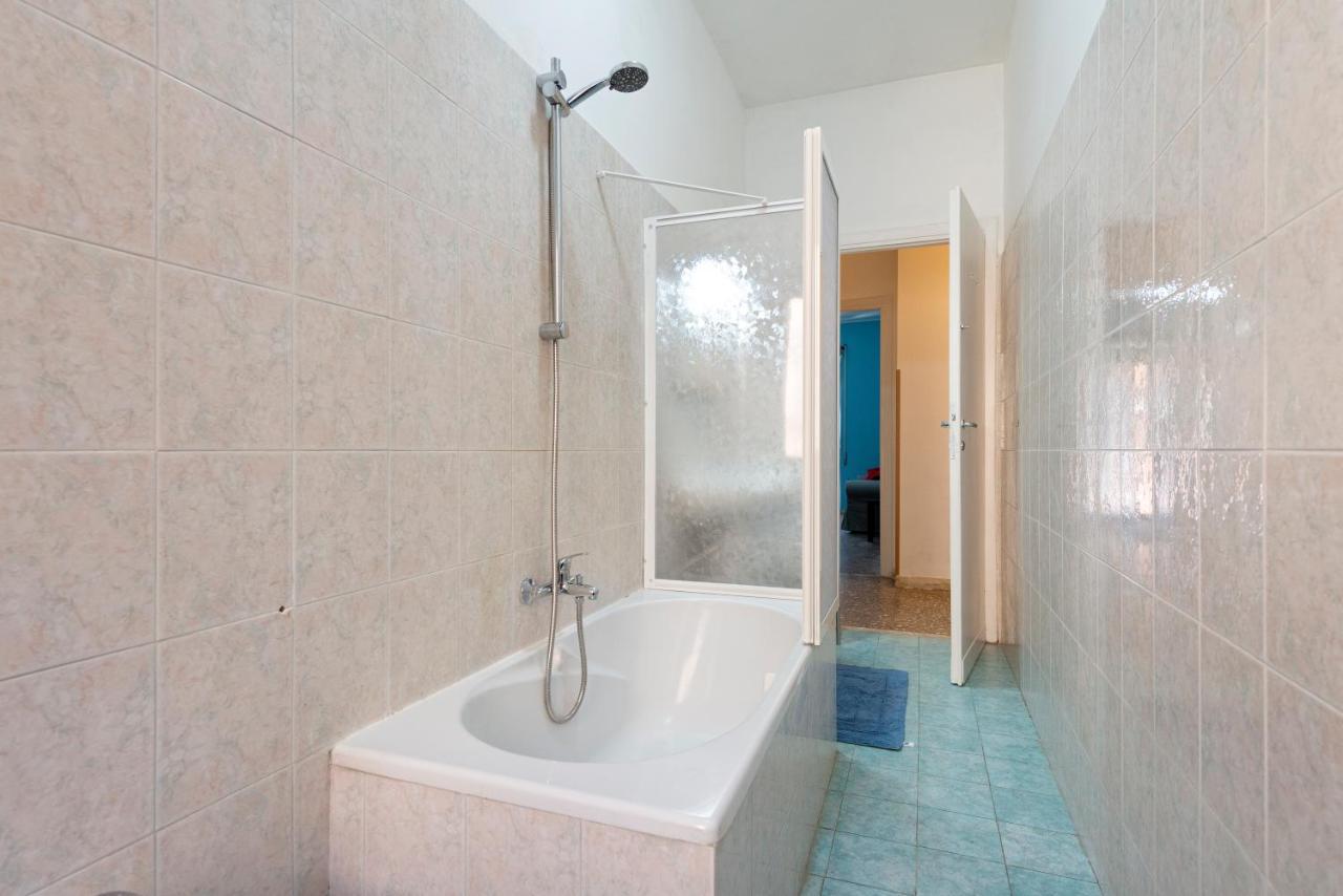 Di Fronte Alla Basilica Di San Paolo Apartment Рим Екстериор снимка